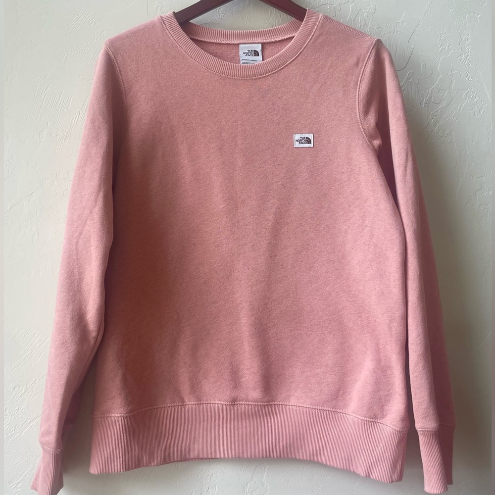 Women’s pink North face fleece sweatshirt